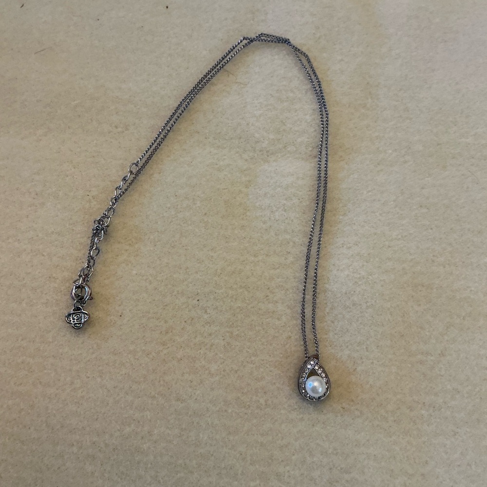 Silvery Teardrop Pearl Pendant Necklace - White 19”